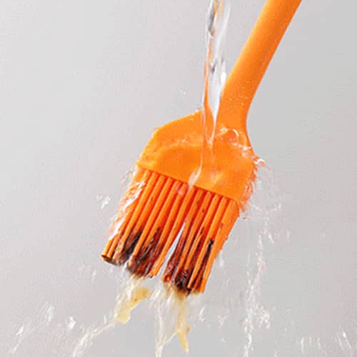 Brosse en silicone